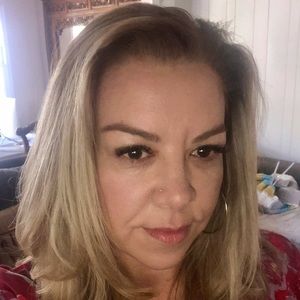 Meet your Posher, Lorena